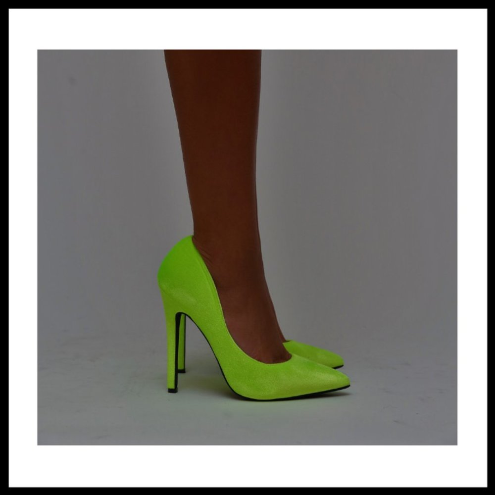 NWT Velvet Heels Pumps (Lime Green) - Picture 7 of 7